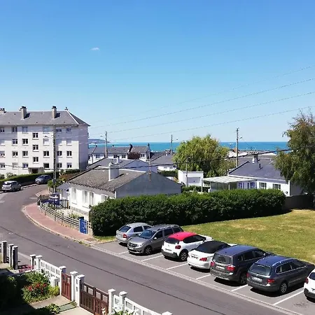 Sur Les Falaises *
